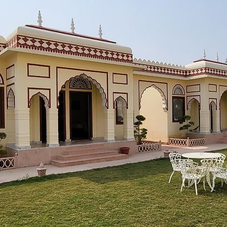 The Grand Barso Hotel Bharatpur Phòng bức ảnh